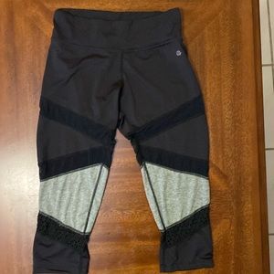 Size small yoga workout, lounge, street wear stretchy leggings